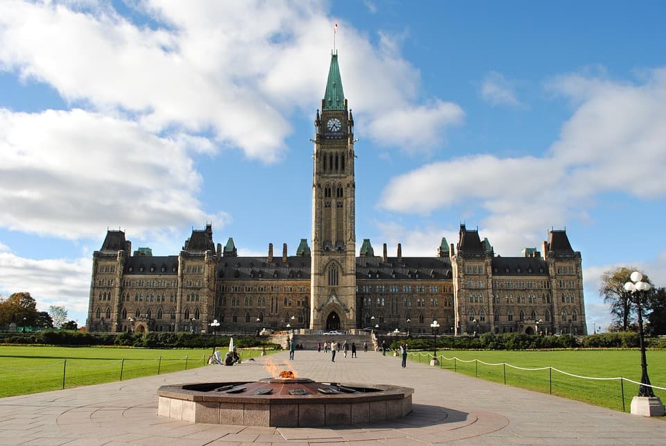 Canada - Co-Op & Applied Innovation Hubs